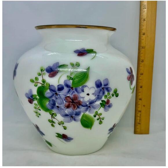 Vintage Consolidated Phoenix Glass Handpainted Regent Violets Art Glass Vase - Picture 8 of 10